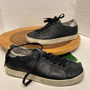 One Footwear Leather Sneakers